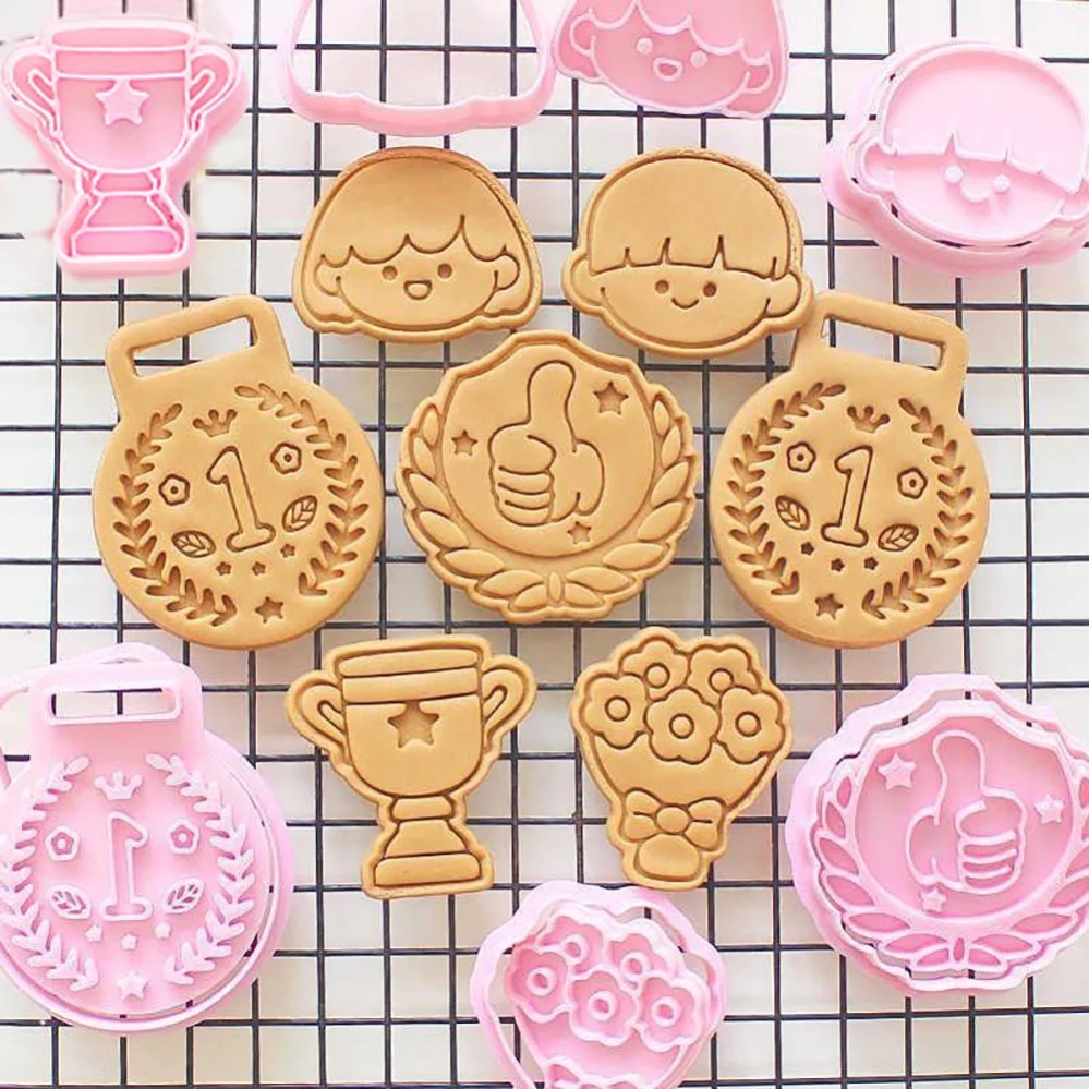 Kitchen Appliances For Baking - Medals Trophies Cookie Cutters Cartoon Cake